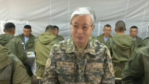 Президент Алматы облысындағы әскери лагерьге барды