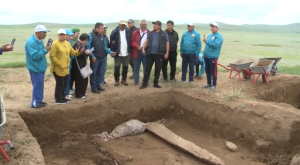 Памятник древнетюркской письменности обнаружили в Монголии