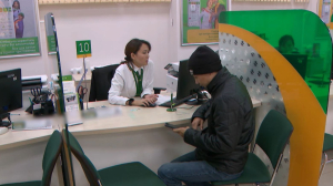 Долги казахстанцев запретят продавать коллекторам до 2026 года