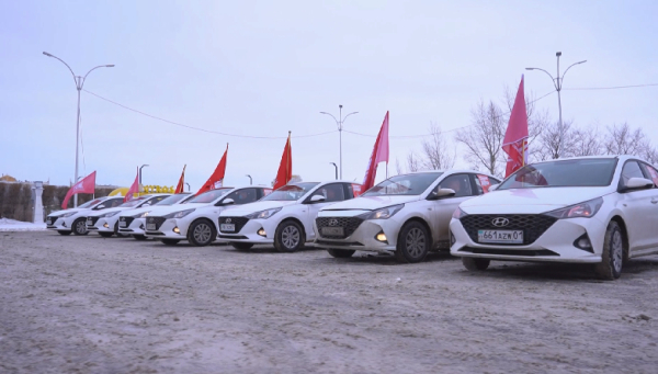 Народная партия Казахстана провела автопробег в столице