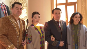 Этническая одежда обретает популярность в Казахстане