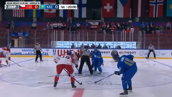 Юниорская сборная Казахстана по хоккею одержала историческую победу
