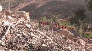 В Марокко продолжаются поиски выживших после землетрясения