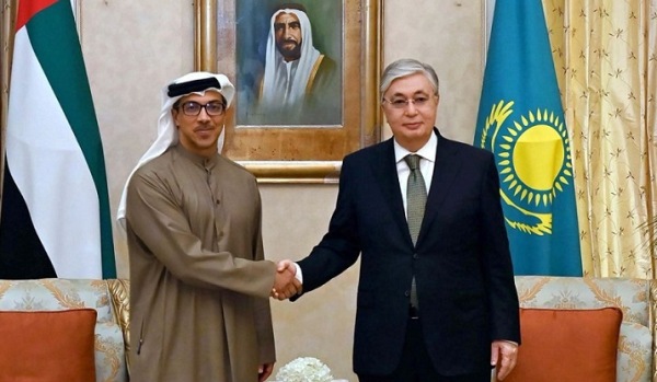 Президент встретился с заместителем Премьер-министра ОАЭ