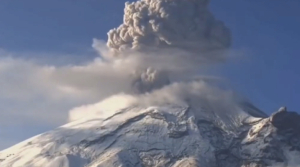 Один из самых опасных вулканов проснулся в Мексике