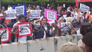 Индонезиялықтар ереуілге шықты
