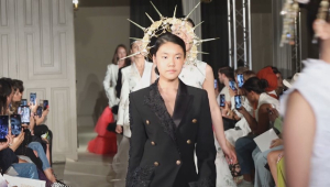 Казахстанские дизайнеры представили свои коллекции на неделе высокой моды в Париже