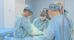 Сложную операцию новорожденному провели хирурги Кызылорды