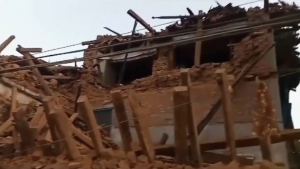 Число жертв землетрясения в Непале превысило 150