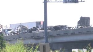 В США на мосту столкнулись 158 авто: 7 человек погибли
