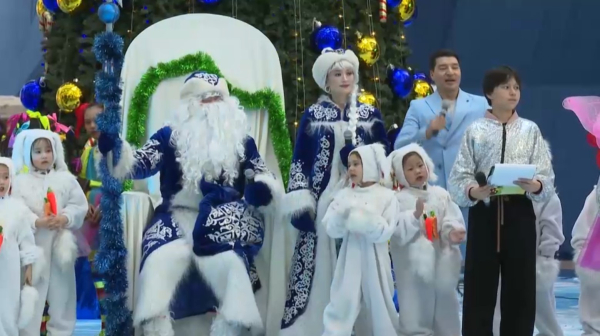 Новогодний праздник для детей области Жетісу устроили в Талдыкоргане