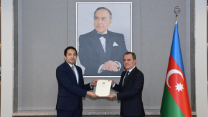 Посол Казахстана встретился с  министром иностранных дел Азербайджана