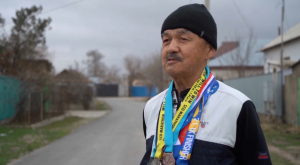 70 жастағы марафоншы