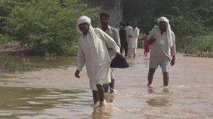 Тысячи человек эвакуированы из-за наводнений в Пакистане