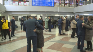 Астанадағы Желілік полиция басқармасының өкілдері қыз-келіншектерге мерекелік көңіл-күй сыйлады