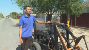 Жамбыл облысында ауыл тұрғыны шағын трактор құрастырып шықты