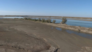 Русло реки Топар очищают в Алматинской области