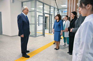Президент Санитариялық-эпидемиологиялық сараптама орталығына барды
