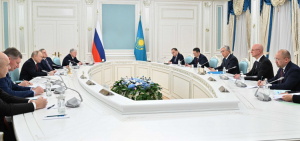Токаев и Путин провели переговоры в узком составе