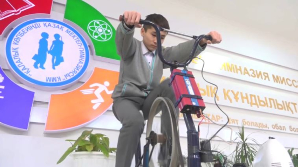 Аягөз ауданының оқушылары «ақылды велосипед» құрастырды