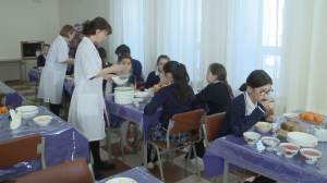 Бесплатное питание в школах обеспечат для первоклассников Костанайской области