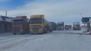 В трёх регионах Казахстана закрыли несколько участков дорог