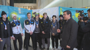 Студенческая сборная Казахстана по хоккею вернулась на родину