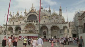 Поток туристов ограничат в Венеции