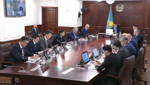 Премьер Смаилов провел заседание Инвестиционного штаба