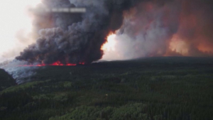 Дым от пожаров в Канаде продолжает загрязнять атмосферу