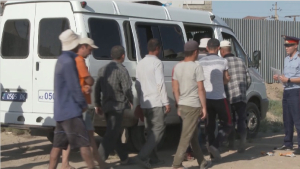 Мигрантов-нарушителей депортировали из Казахстана