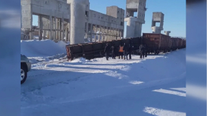 Полувагон с углём придавил составителя поезда в Карагандинской области
