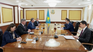 Премьер А.Смаилов встретился с представителями «Шеврон»