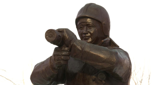 Памятник герою-спасателю Аскару Забикулину открыли в Кокшетау