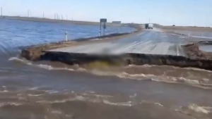 В Алтайском крае талые воды перекрыли автодороги