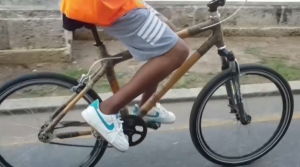Кубада бамбуктен велосипед жасалып жатыр