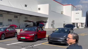 Tesla компаниясы сотта жеңіп шықты