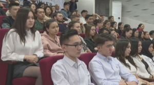 Трудоустройство на госслужбу для лучших выпускников упростят в Казахстане