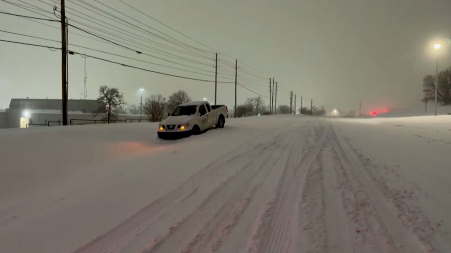 Режим ЧС ввели в 24 штатах Америки из-за зимнего шторма