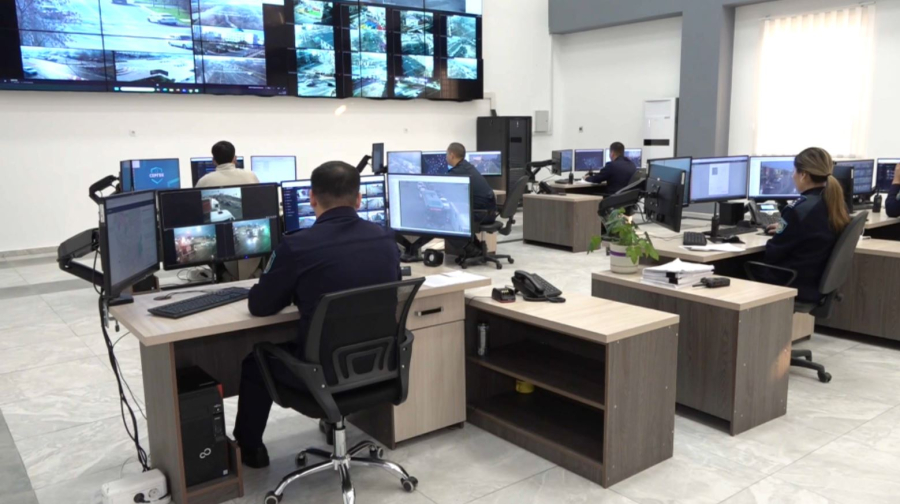 Атырауда жасанды интеллект көмегімен іздеуде жүрген 52 адам анықталды