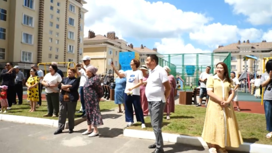 Ко Дню столицы в районе «Есиль» обновили дворы