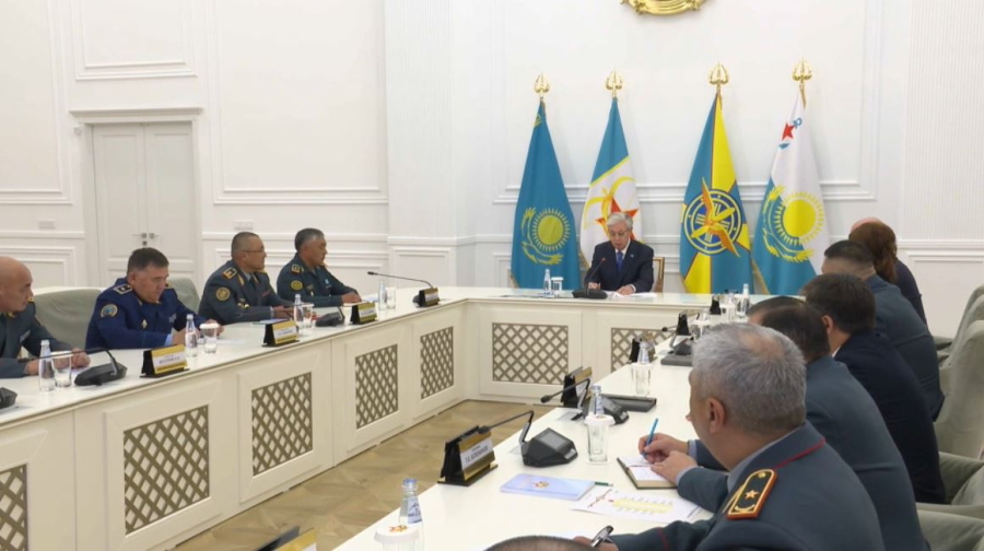 Военную реформу проведут в Казахстане