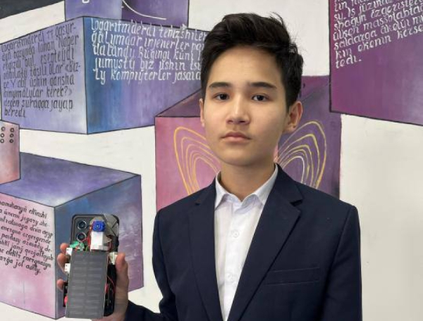 Устройство для зарядки телефона солнечным светом изобрел столичный школьник