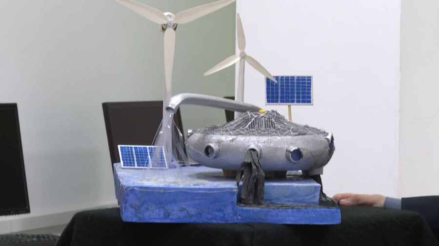 Школьник из Павлодара создал робота для расчистки рек