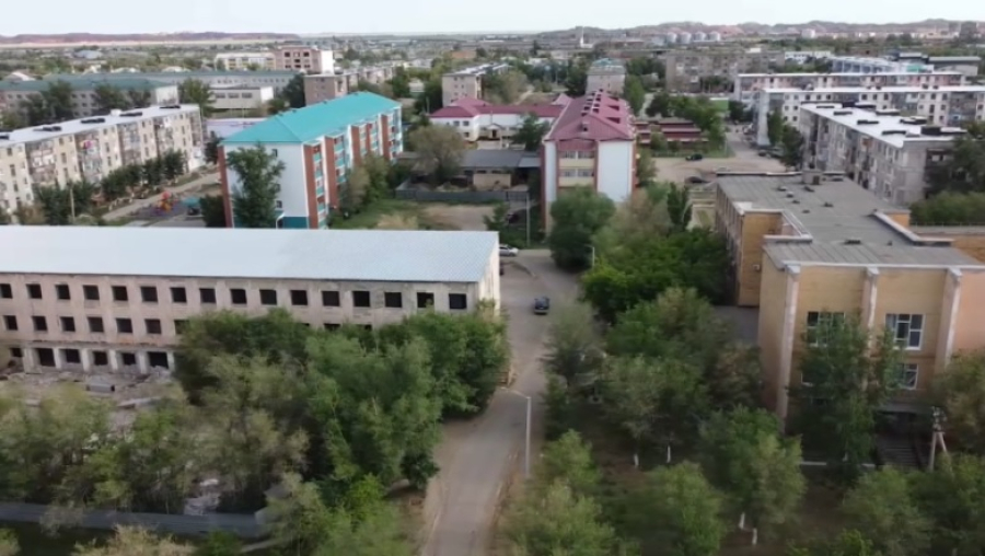 В Аркалыке восстанавливают пустующие дома и соцобъекты