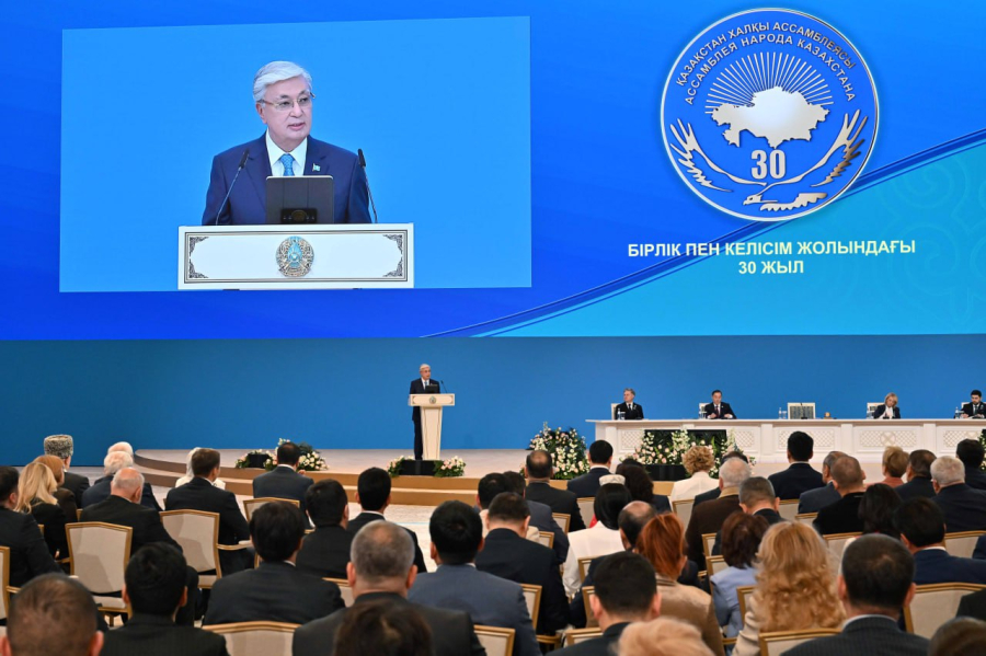 Более 500 улиц Казахстана назовут в честь героев войны