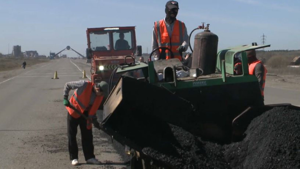 Сезон ремонта дорог стартовал в Карагандинской области