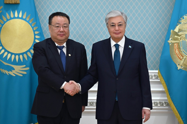 Токаев встретился с генеральным директором СNNC