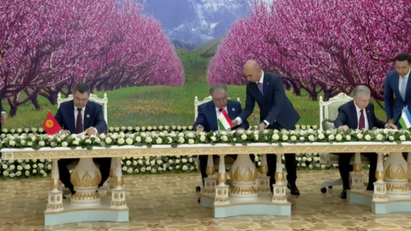 Кыргызстан, Таджикистан и Узбекистан подписали договор о точке стыка трёх границ