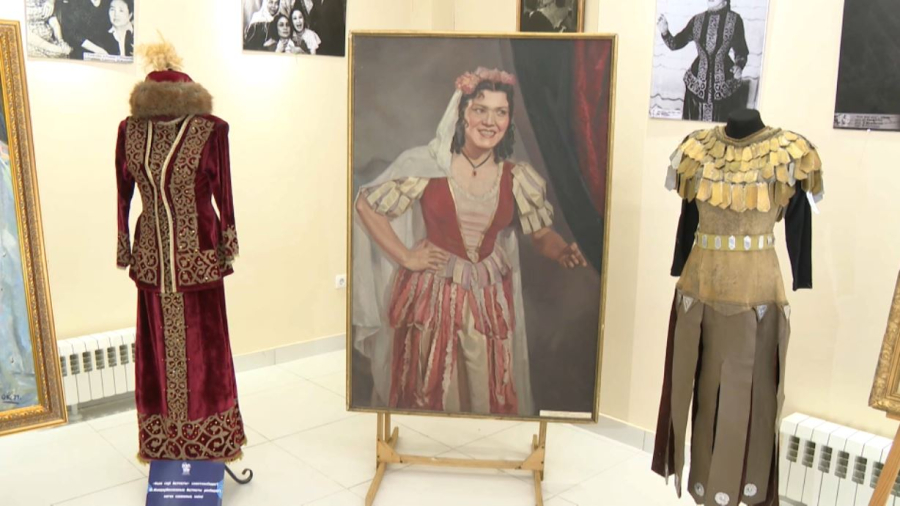 Выставка, посвящённая матерям театрального искусства, открылась под Алматы